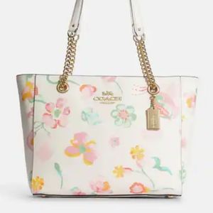 NWOT Coach Cammie Chain Tote in Dreamy Land Floral Print